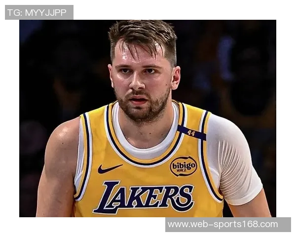 东契奇瘦身显成效半场高效得分22分展现攻防全能实力